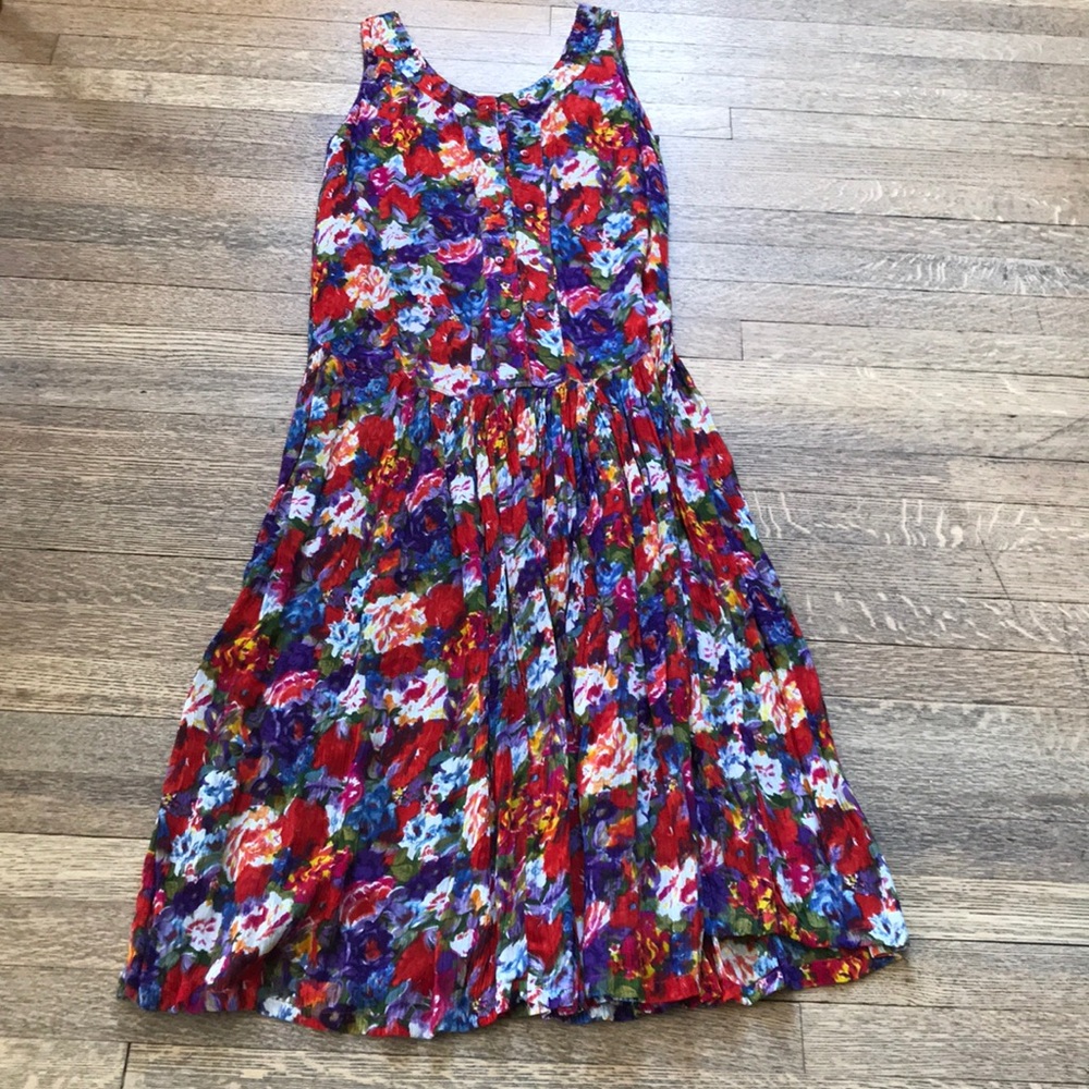 Floral Sleeveless Midi Dress in Red and Multicolor